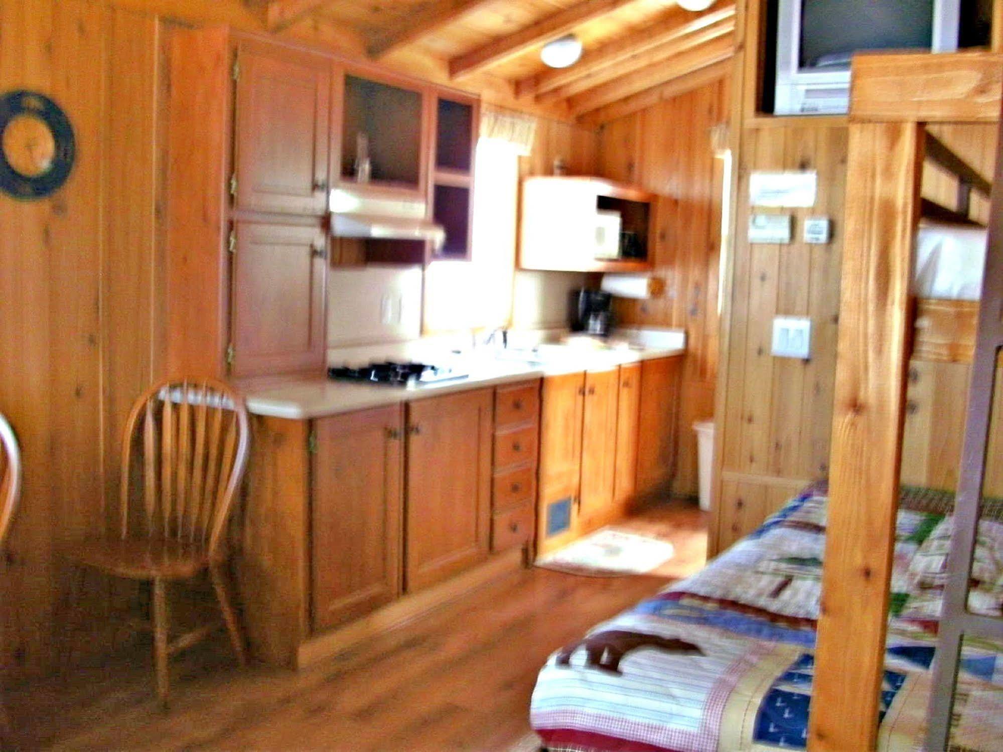 Bend-Sunriver Rv Campground Three Rivers Exterior photo