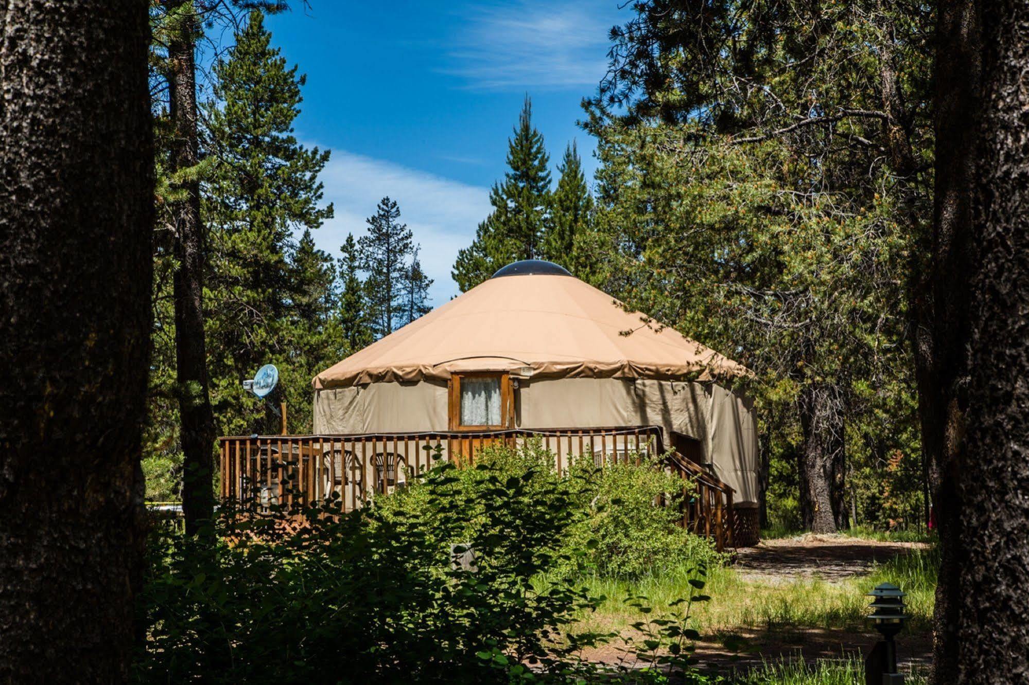 Bend-Sunriver Rv Campground Three Rivers Exterior photo