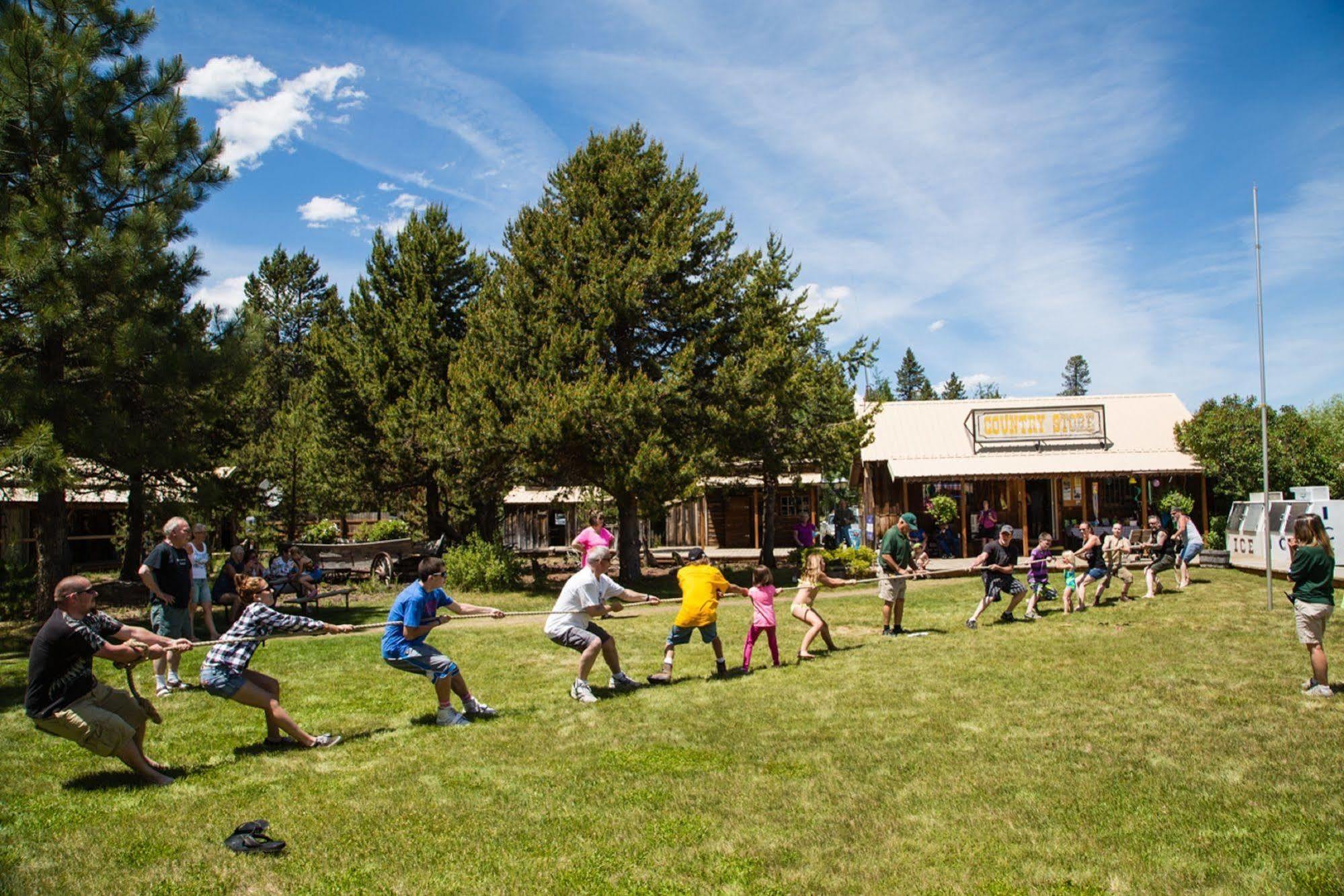 Bend-Sunriver Rv Campground Three Rivers Exterior photo
