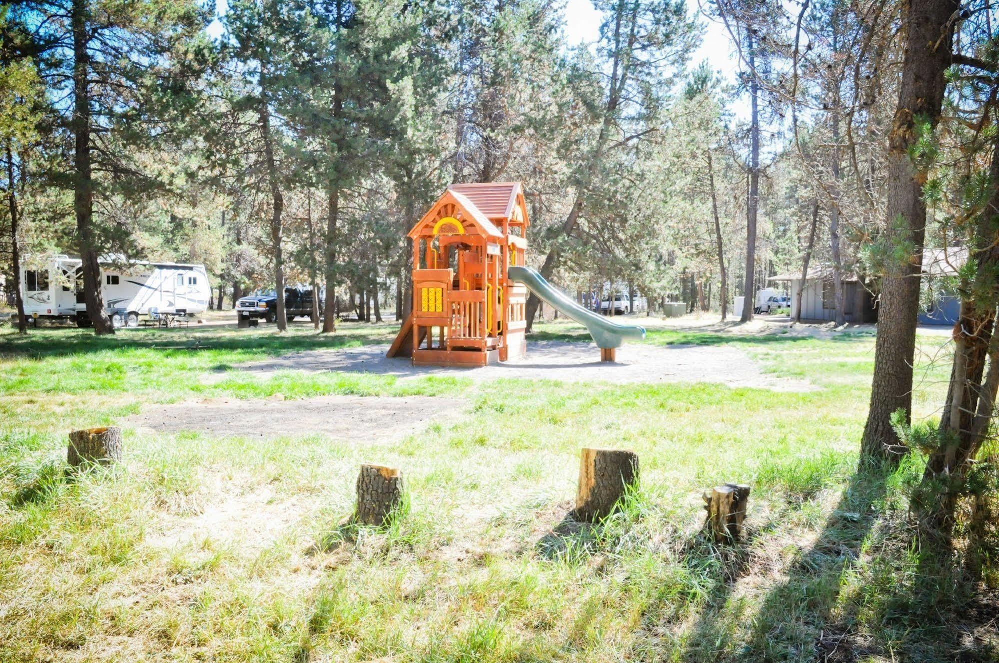 Bend-Sunriver Rv Campground Three Rivers Exterior photo